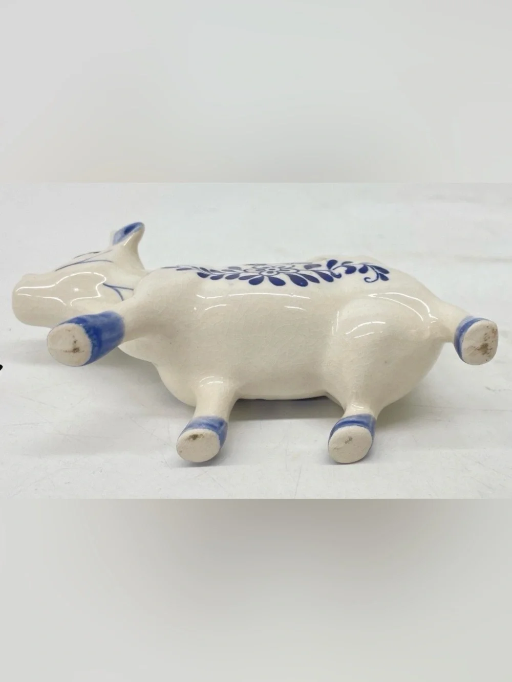 Vintage Hand-Painted Blue & White Ceramic Cow Creamer 🐄